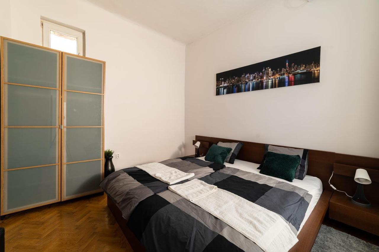 Ro-Land Vendeghaz Apartment Мисколк Екстериор снимка
