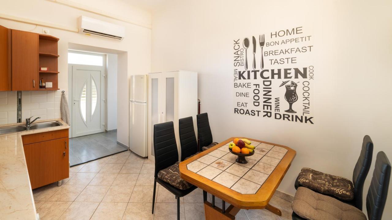 Ro-Land Vendeghaz Apartment Мисколк Екстериор снимка