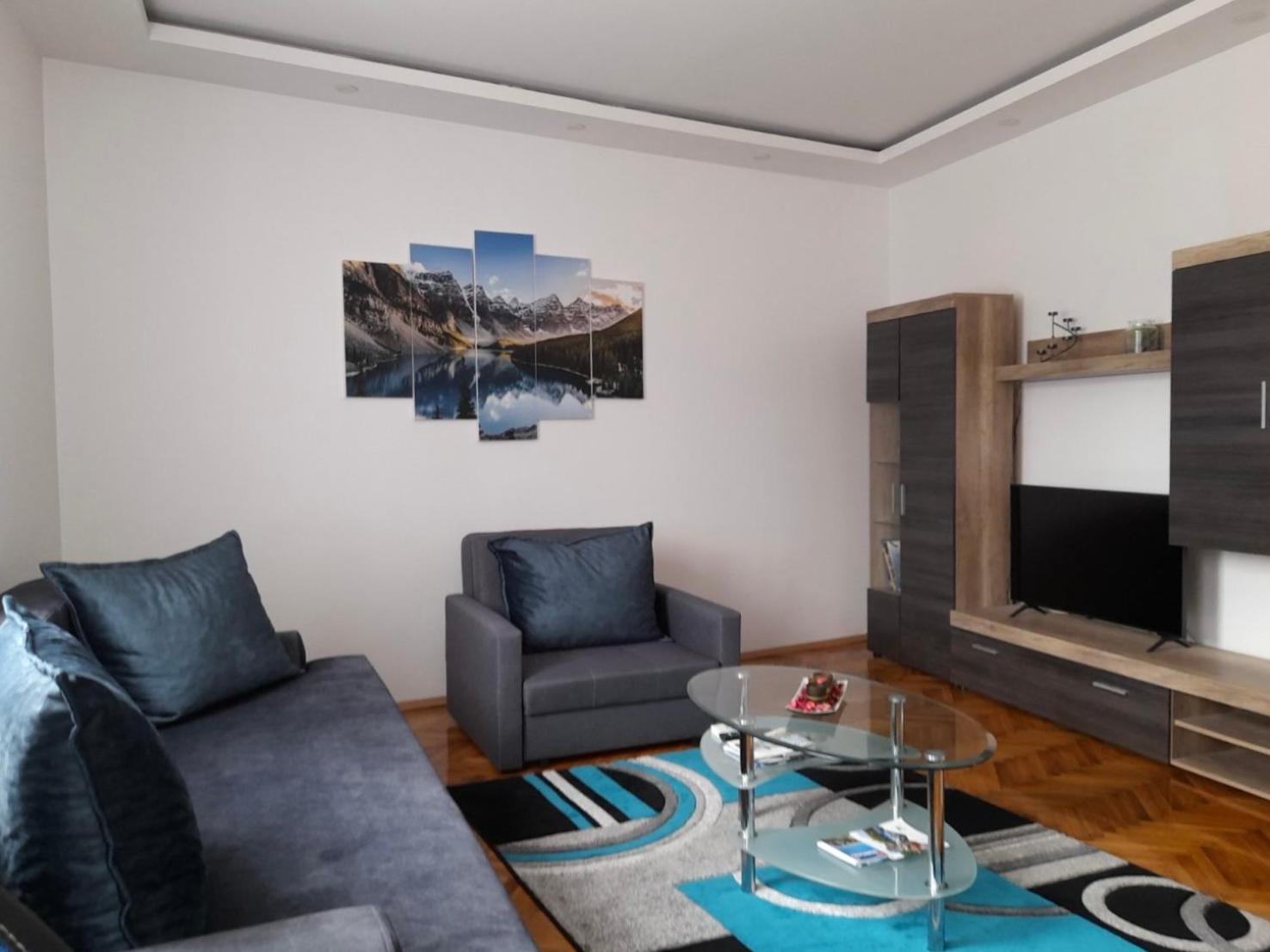 Ro-Land Vendeghaz Apartment Мисколк Екстериор снимка